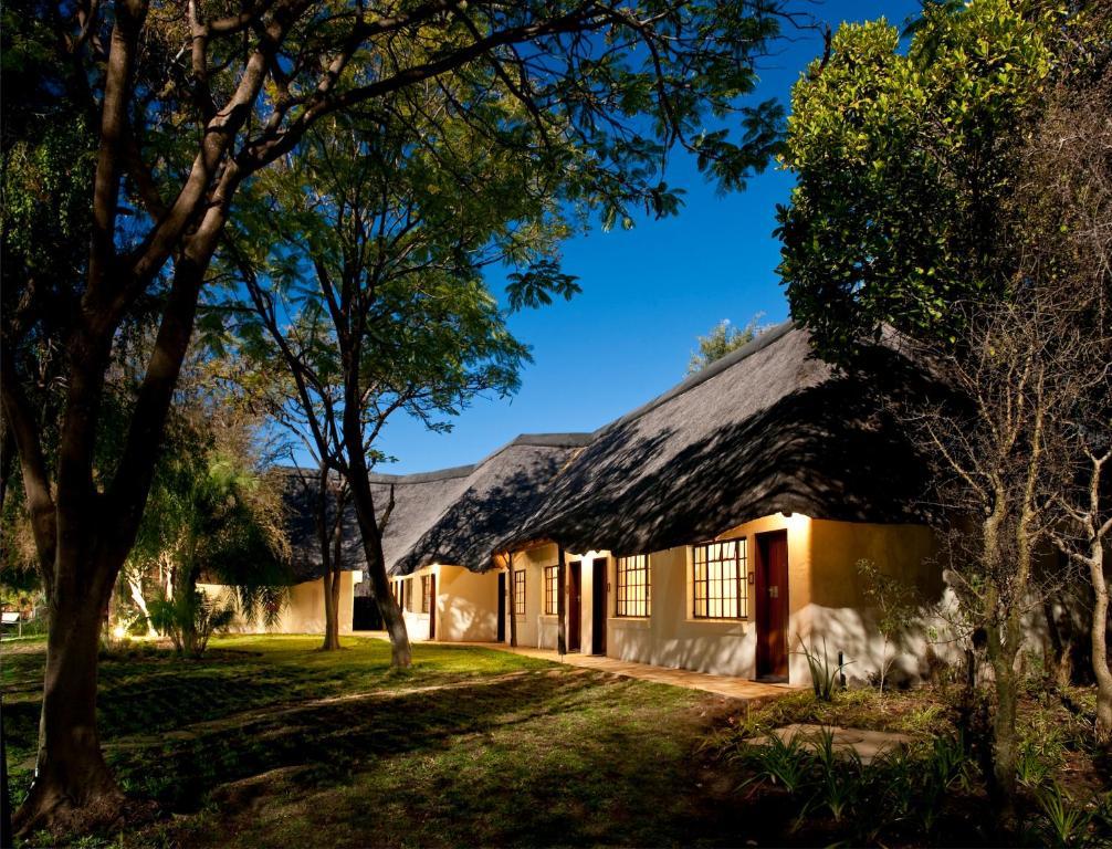Mokuti Etosha Villa Namutoni Exterior photo